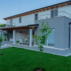 Montrabu Bed and breakfast